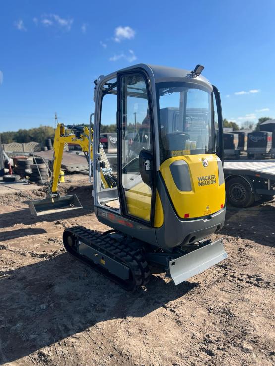 MINIKOPARKA WACKER NEUSON ET18 